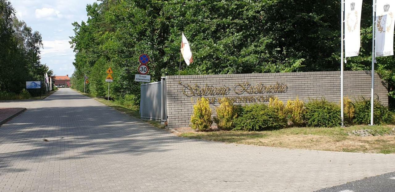 ApartGolf Sobienie Królewskie Sobienie Szlacheckie Zewnętrze zdjęcie