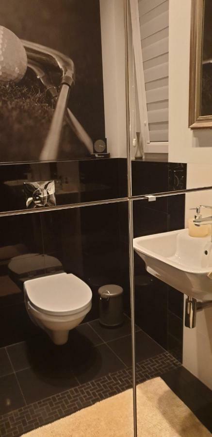 ApartGolf Sobienie Królewskie Sobienie Szlacheckie Zewnętrze zdjęcie